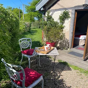 https://masoe-des-chatards.hotels-rhonealpes.com